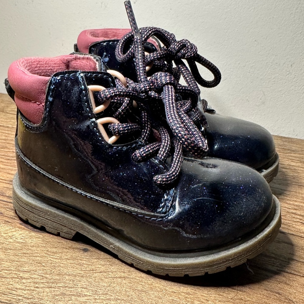 OshKosh B’gosh Hinoki Boots, Baby/Toddler size 5